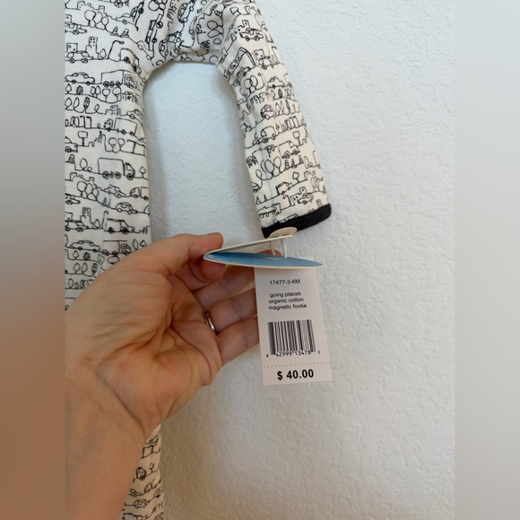 Magnetic Me Pajamas 3-6M NWT Vehicles Black and white Going Places - Picture 2 of 3